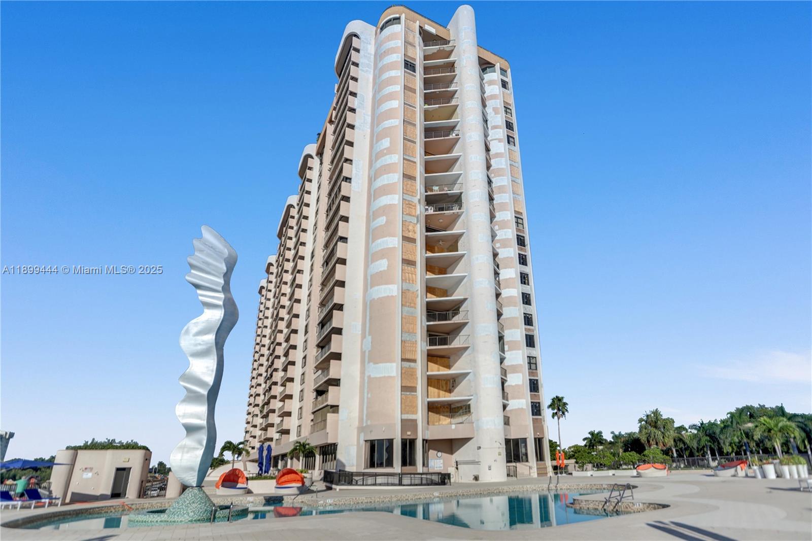 1800 NE 114th St # 607, Miami Unit: 607