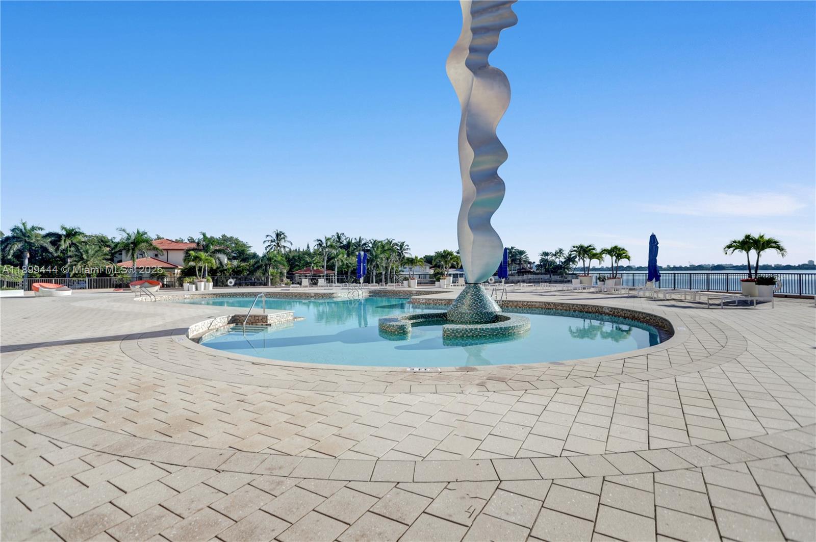 1800 NE 114th St # 607, Miami Unit: 607