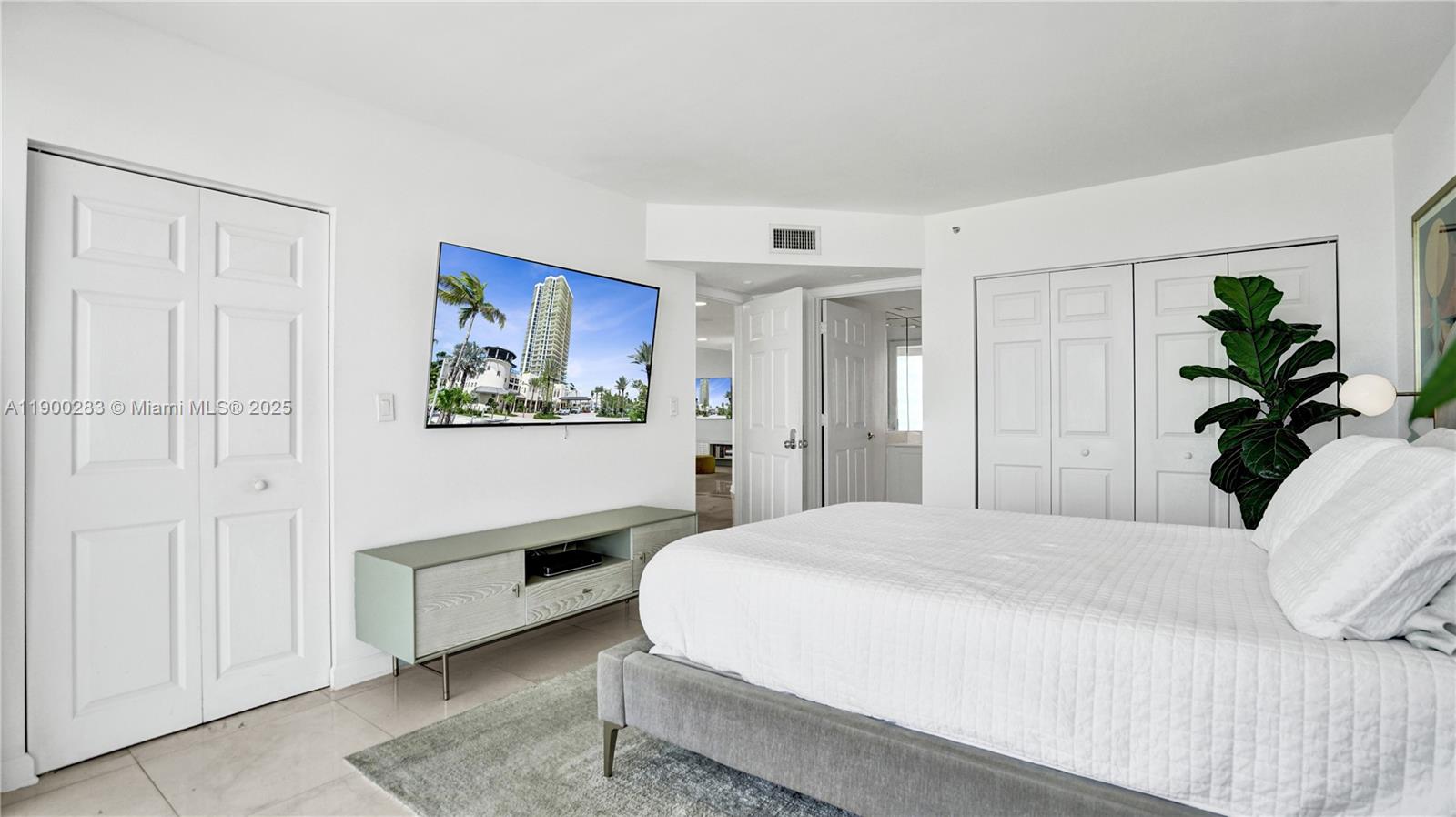 7330 Ocean Ter # B, Miami Beach Unit: 20-B