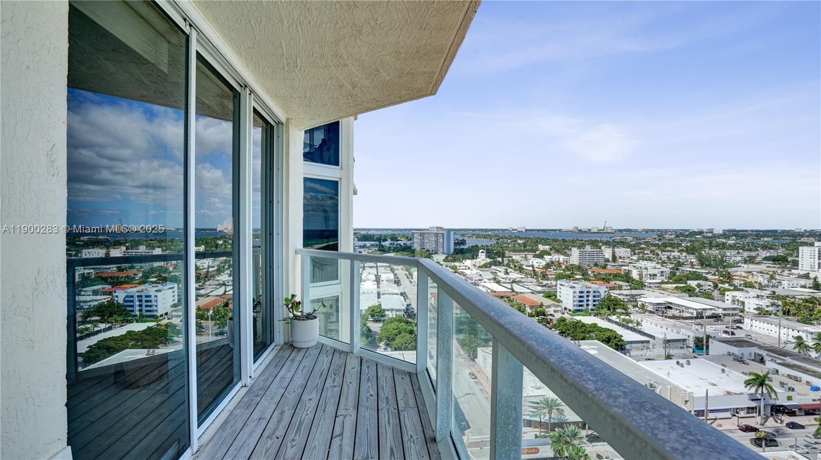 7330 Ocean Ter # B, Miami Beach Unit: 20-B
