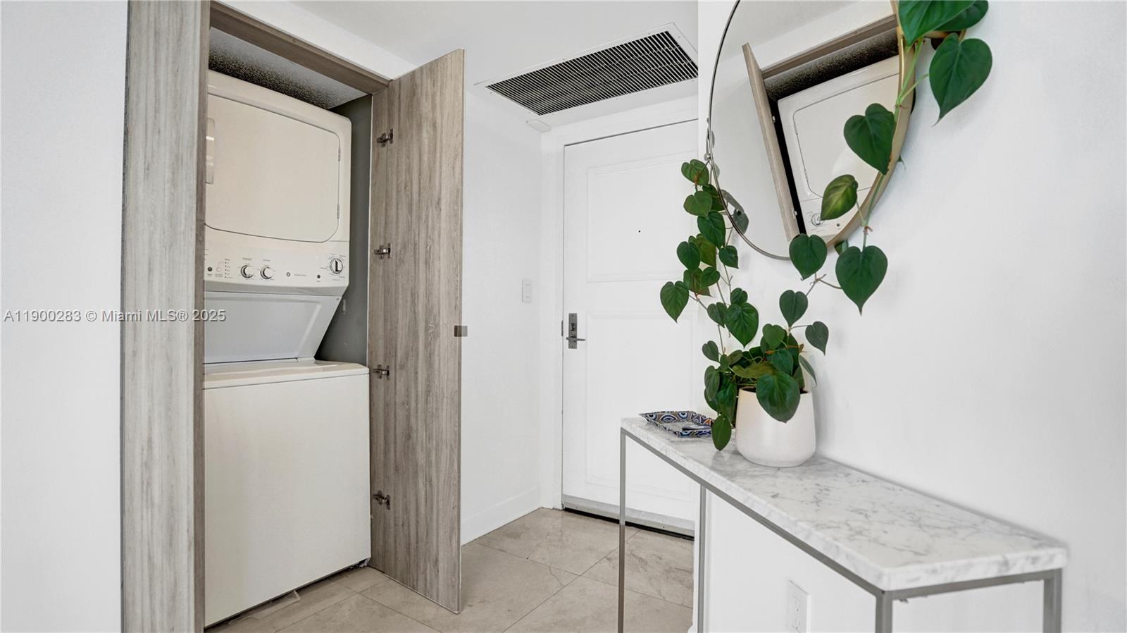 7330 Ocean Ter # B, Miami Beach Unit: 20-B