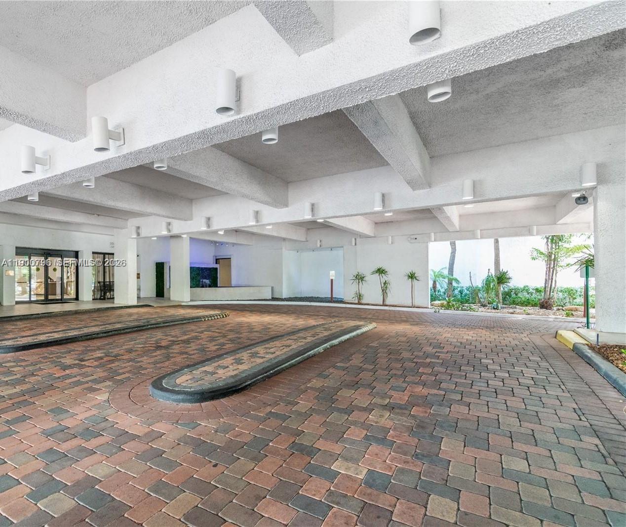 20355 NE 34th Ct # 628, Aventura Unit: 628