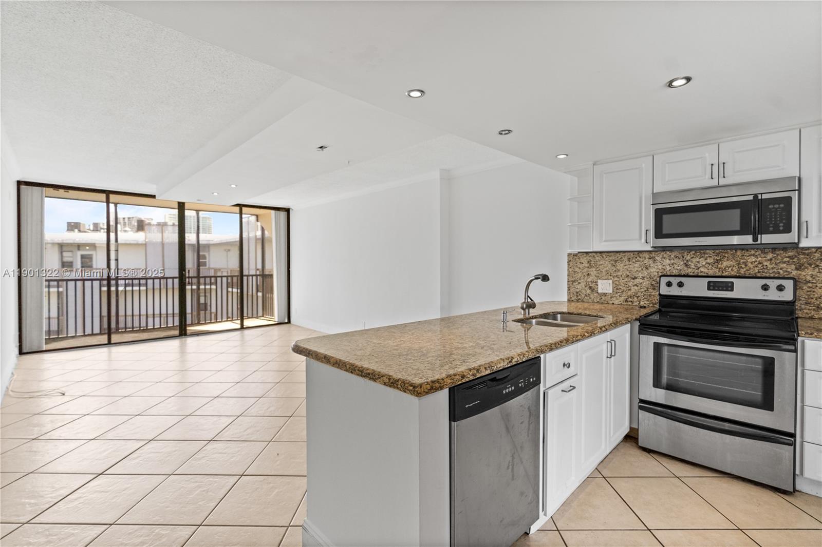 3475 N Country Club Dr # 814, Aventura Unit: 814