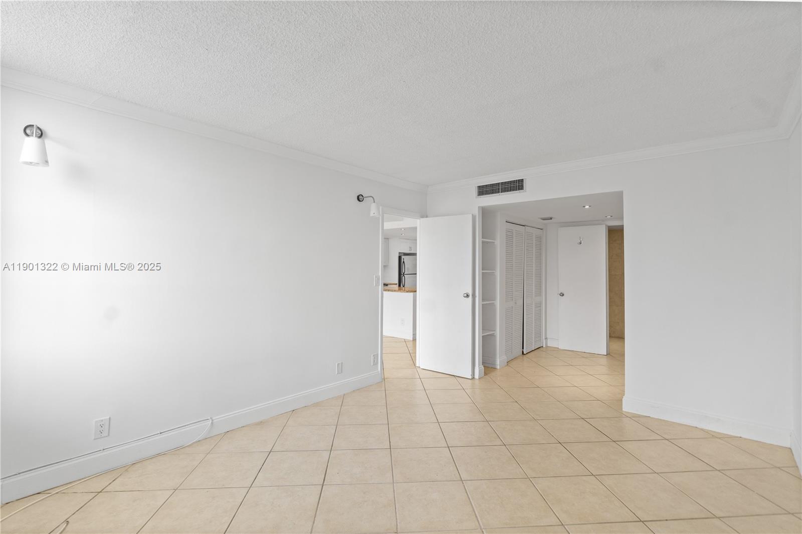 3475 N Country Club Dr # 814, Aventura Unit: 814