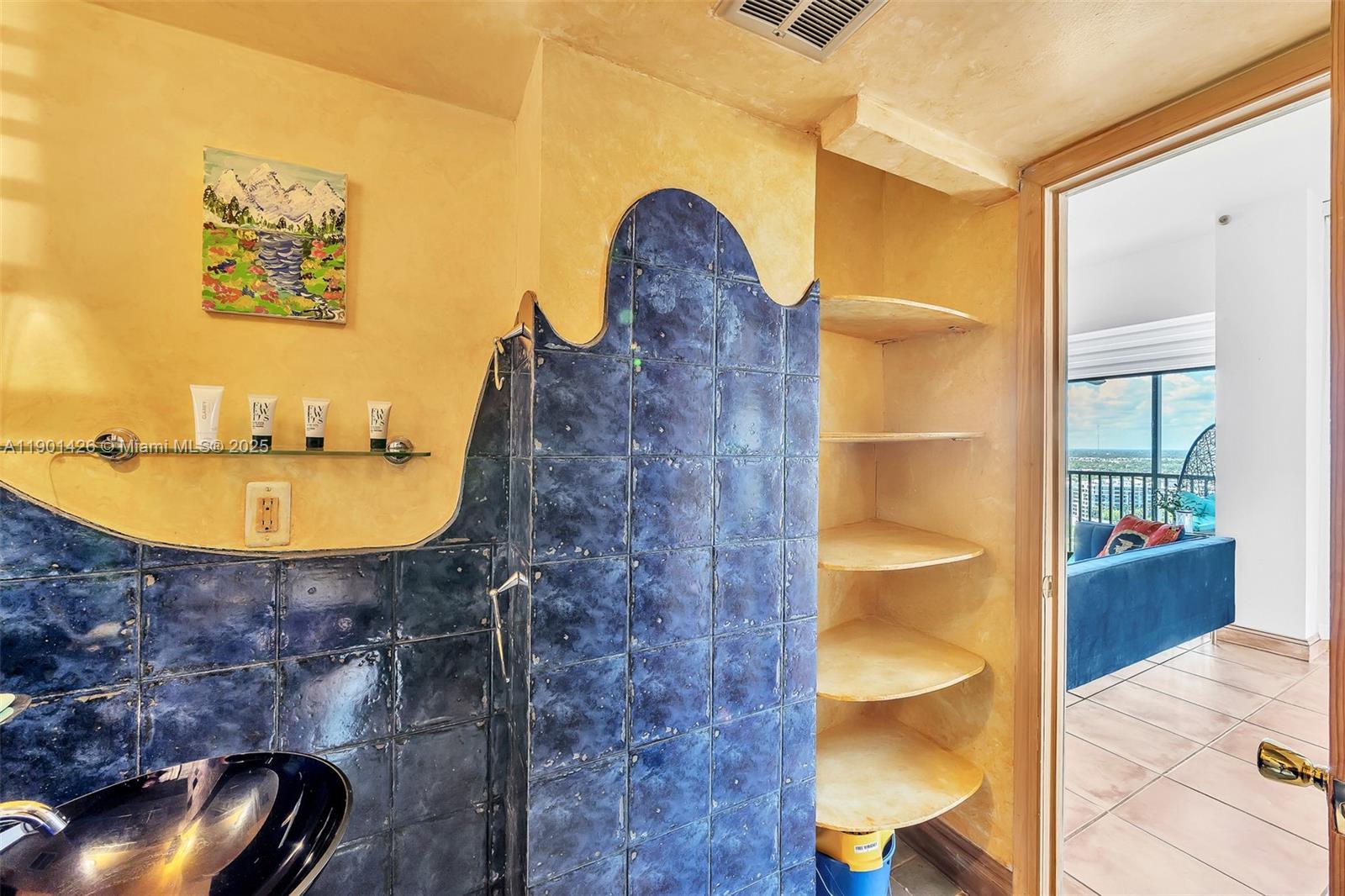 20301 W Country Club Dr, Aventura Unit: PH22