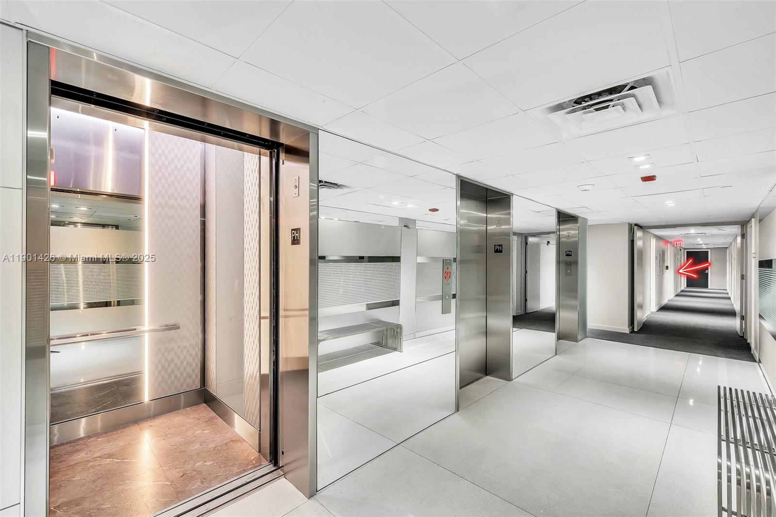 20301 W Country Club Dr, Aventura Unit: PH22