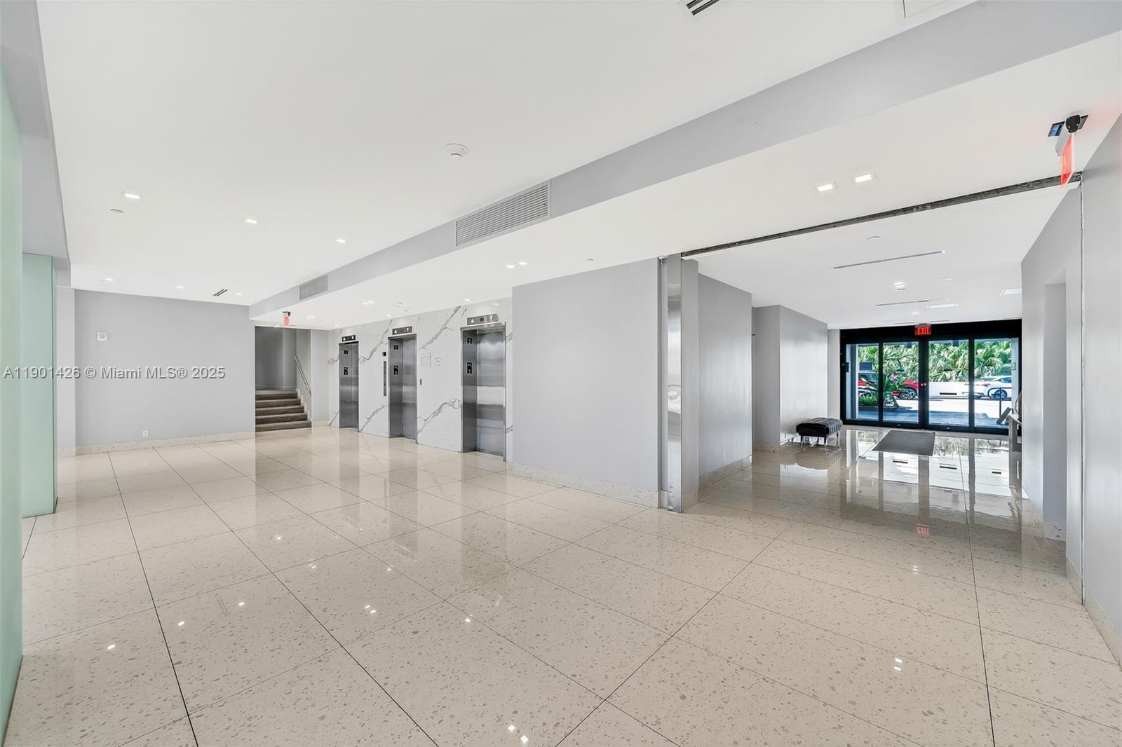 20301 W Country Club Dr, Aventura Unit: PH22