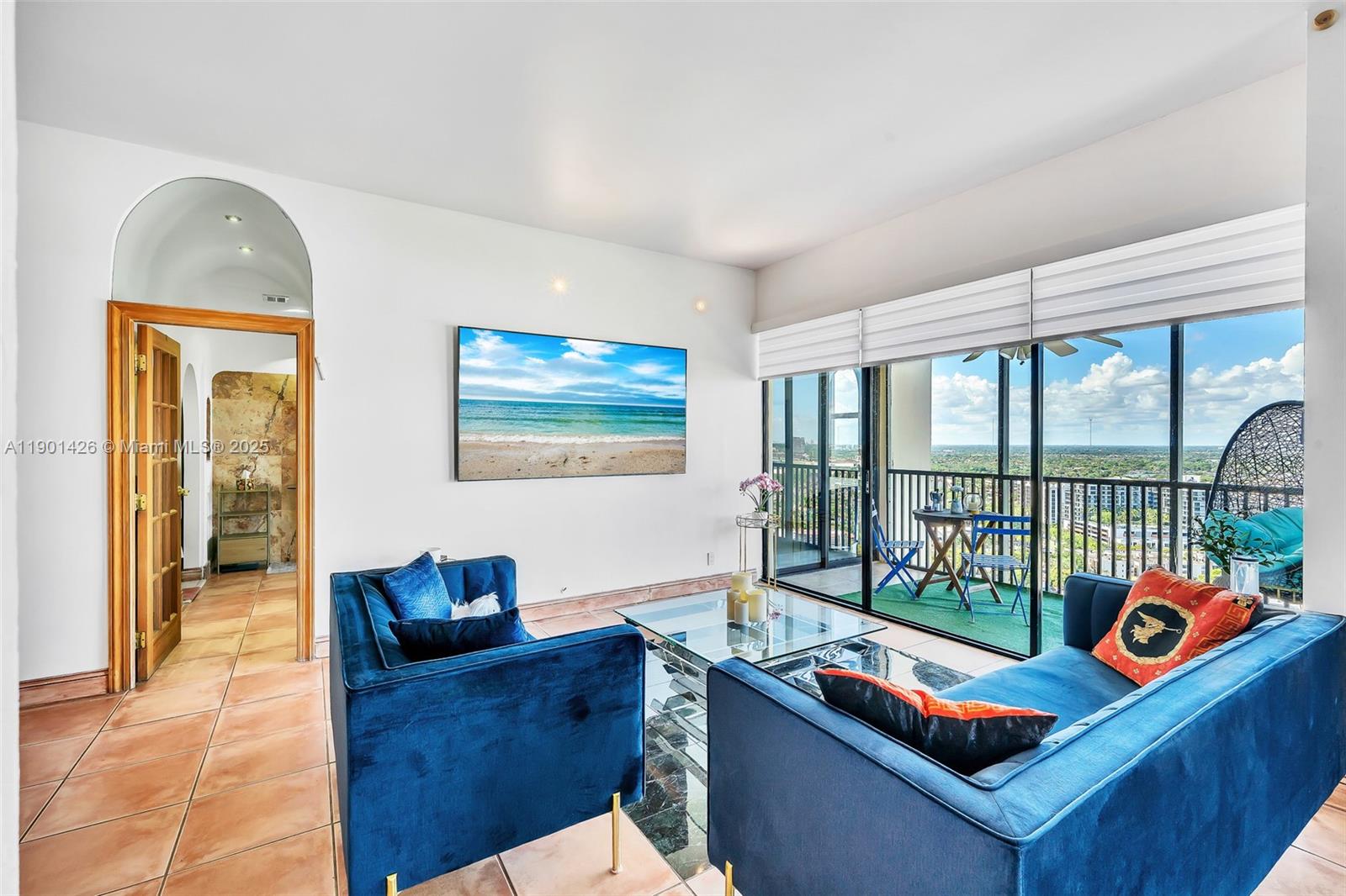 20301 W Country Club Dr, Aventura Unit: PH22