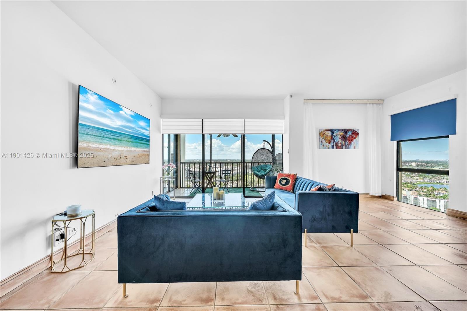 20301 W Country Club Dr, Aventura Unit: PH22