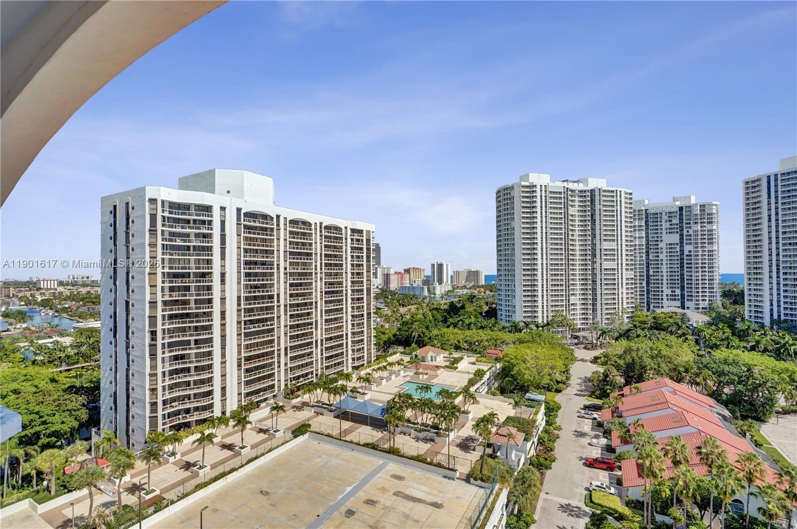 3610 Yacht Club Dr, Aventura Unit: PH07