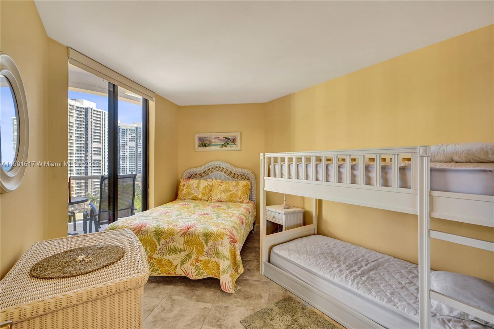 3610 Yacht Club Dr, Aventura Unit: PH07