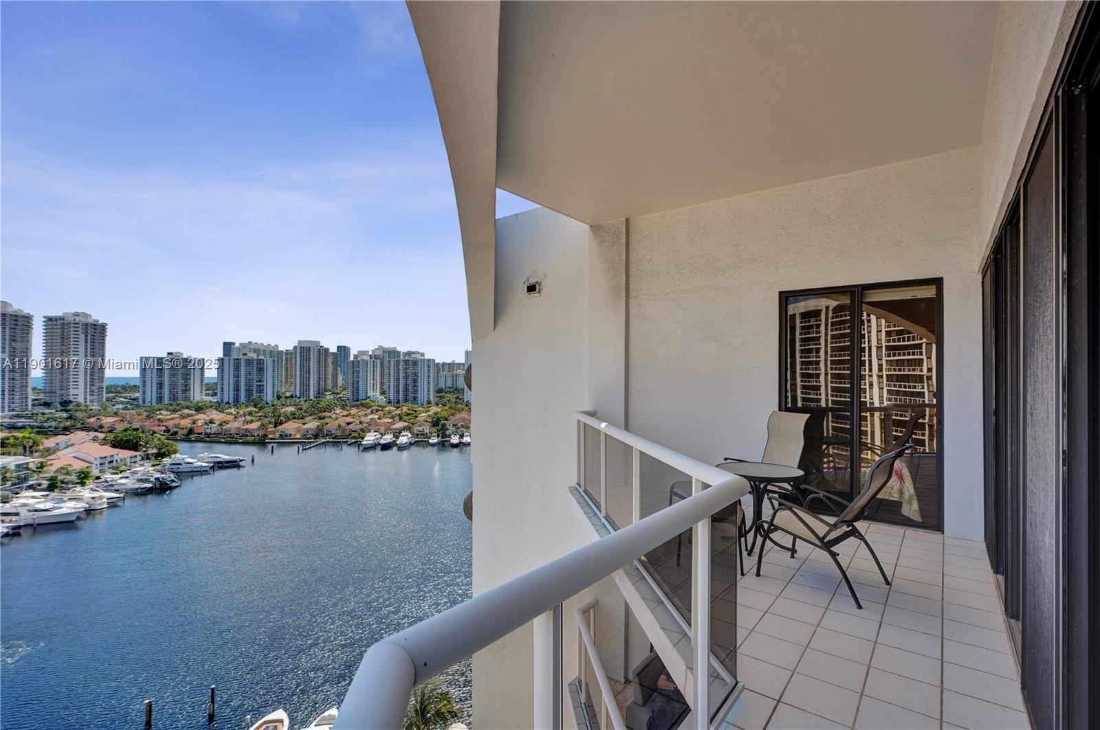 3610 Yacht Club Dr, Aventura Unit: PH07
