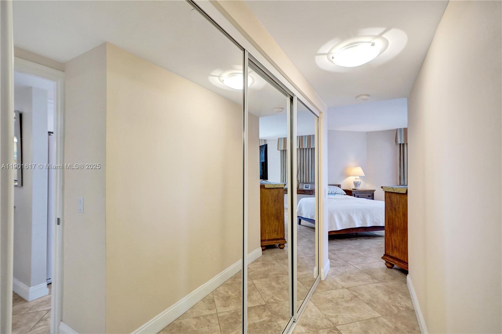 3610 Yacht Club Dr, Aventura Unit: PH07