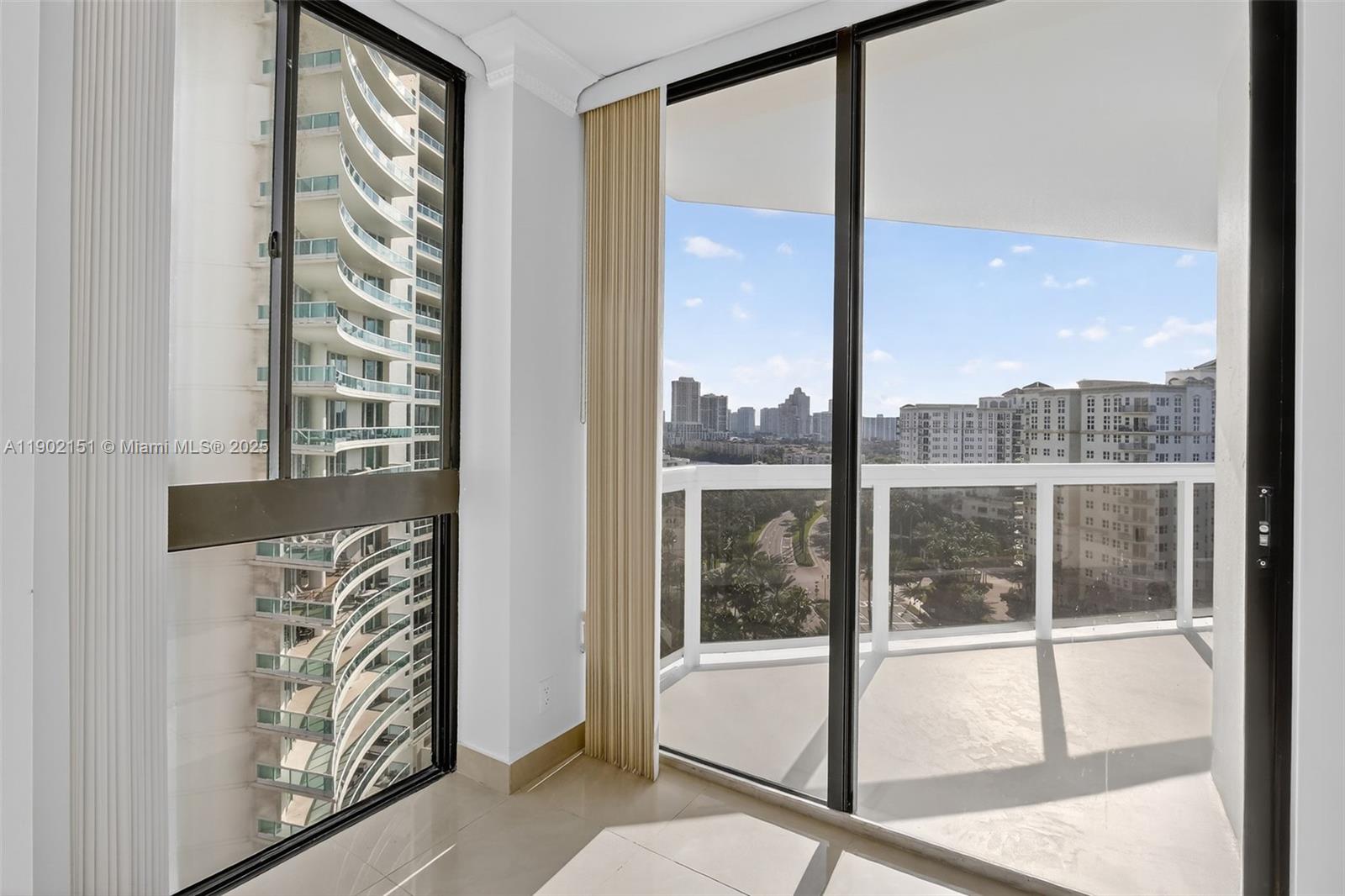 20185 E Country Club Dr # 1405