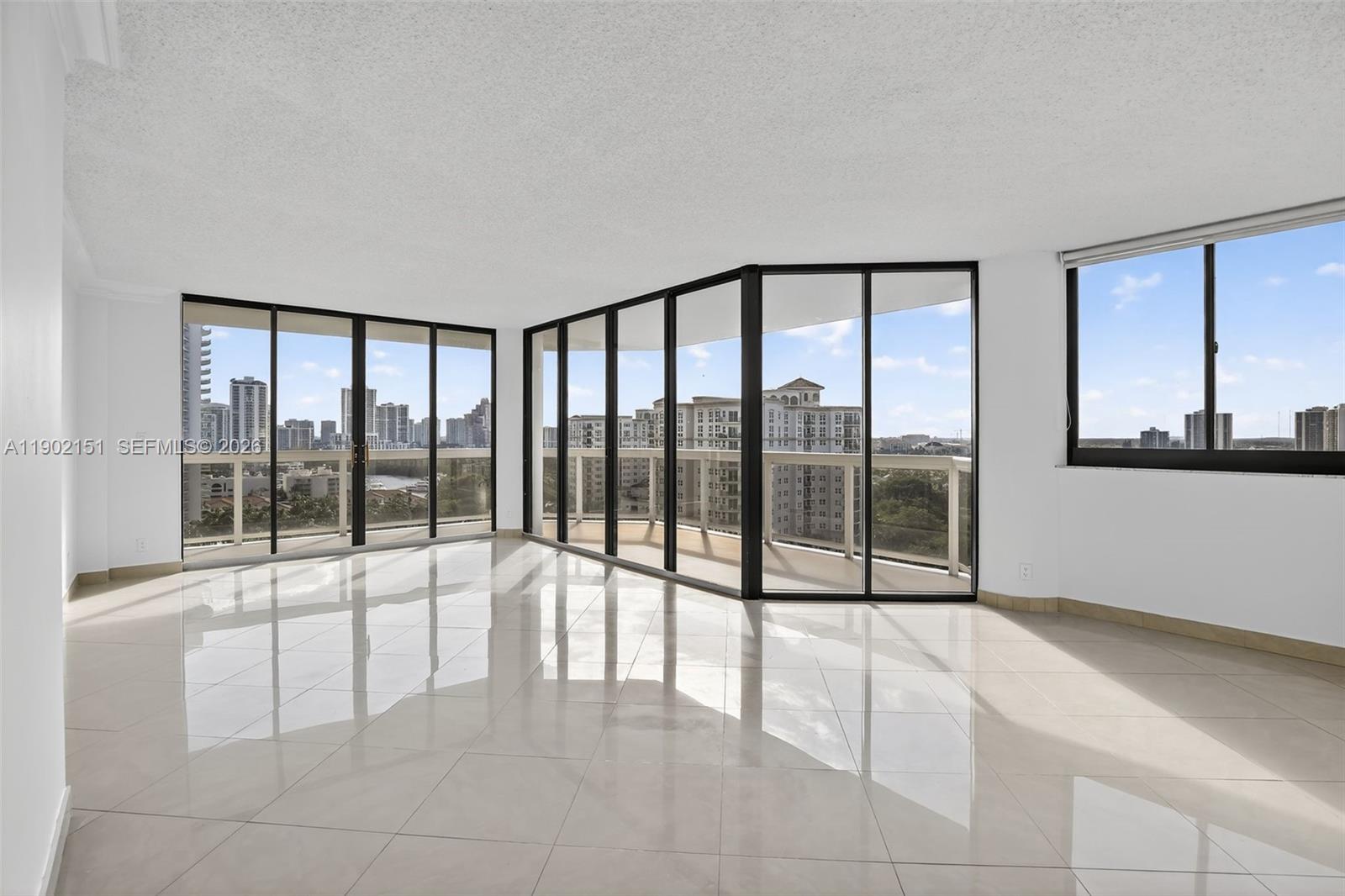 20185 E Country Club Dr # 1405