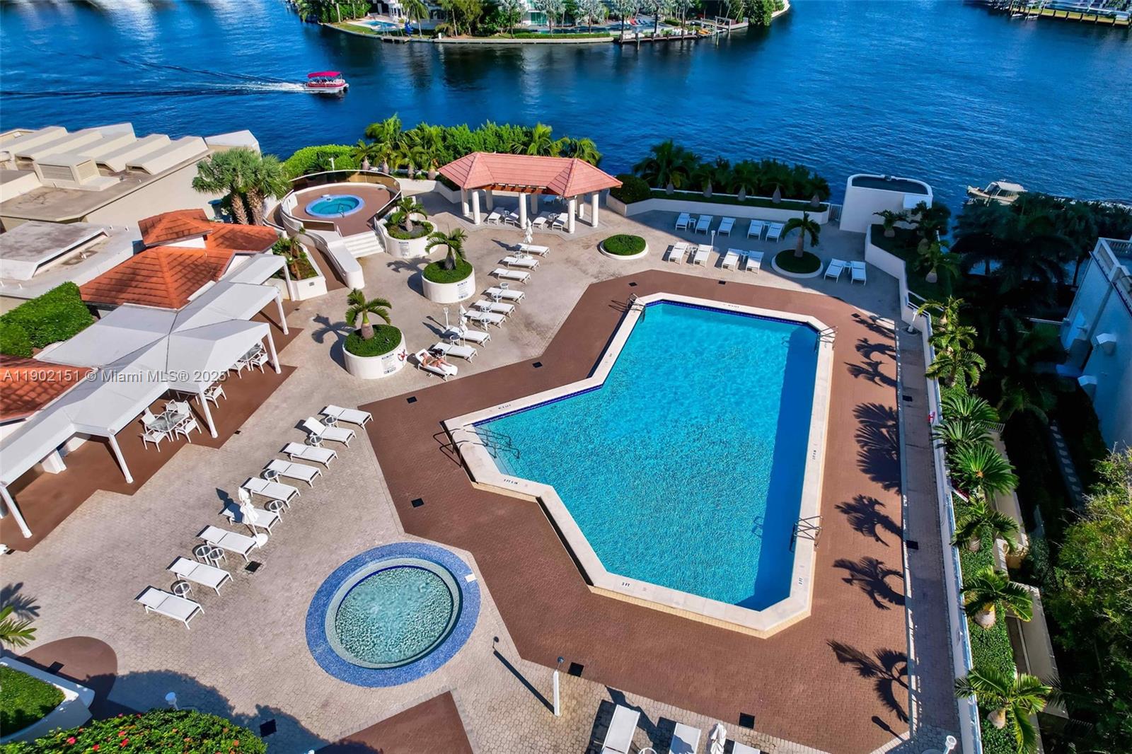 20185 E Country Club Dr # 1405