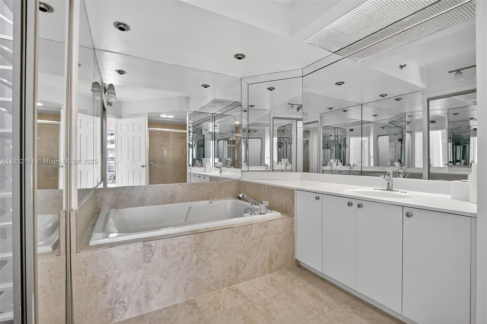 20185 E Country Club Dr # 1405