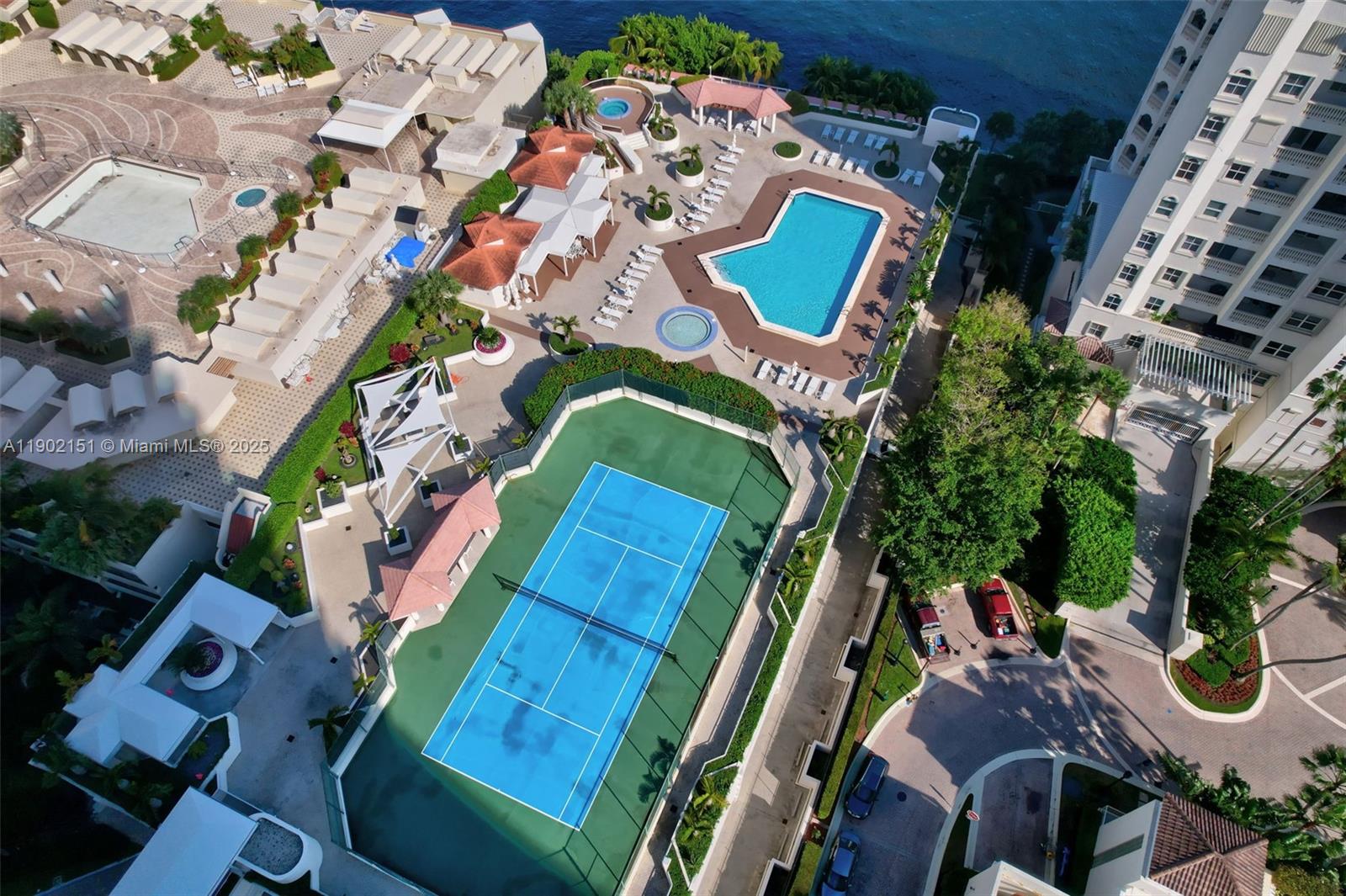 20185 E Country Club Dr # 1405