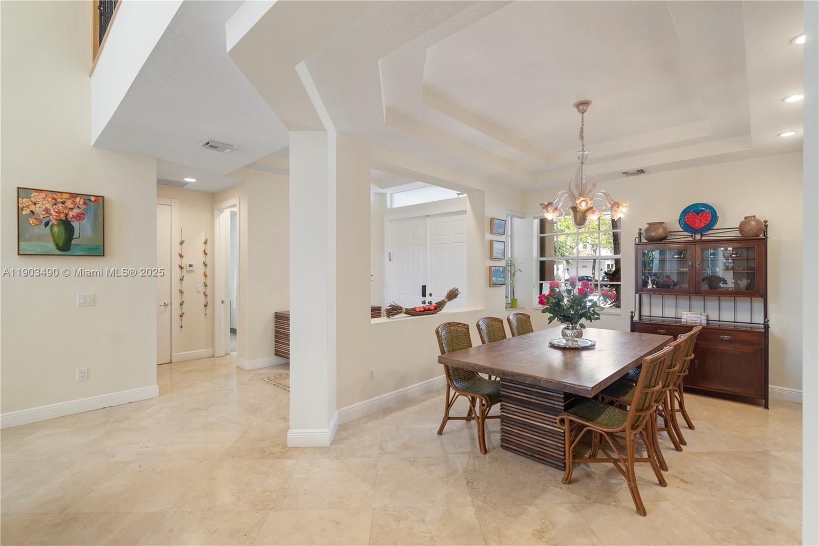 19542 Embassy Ct, Miami