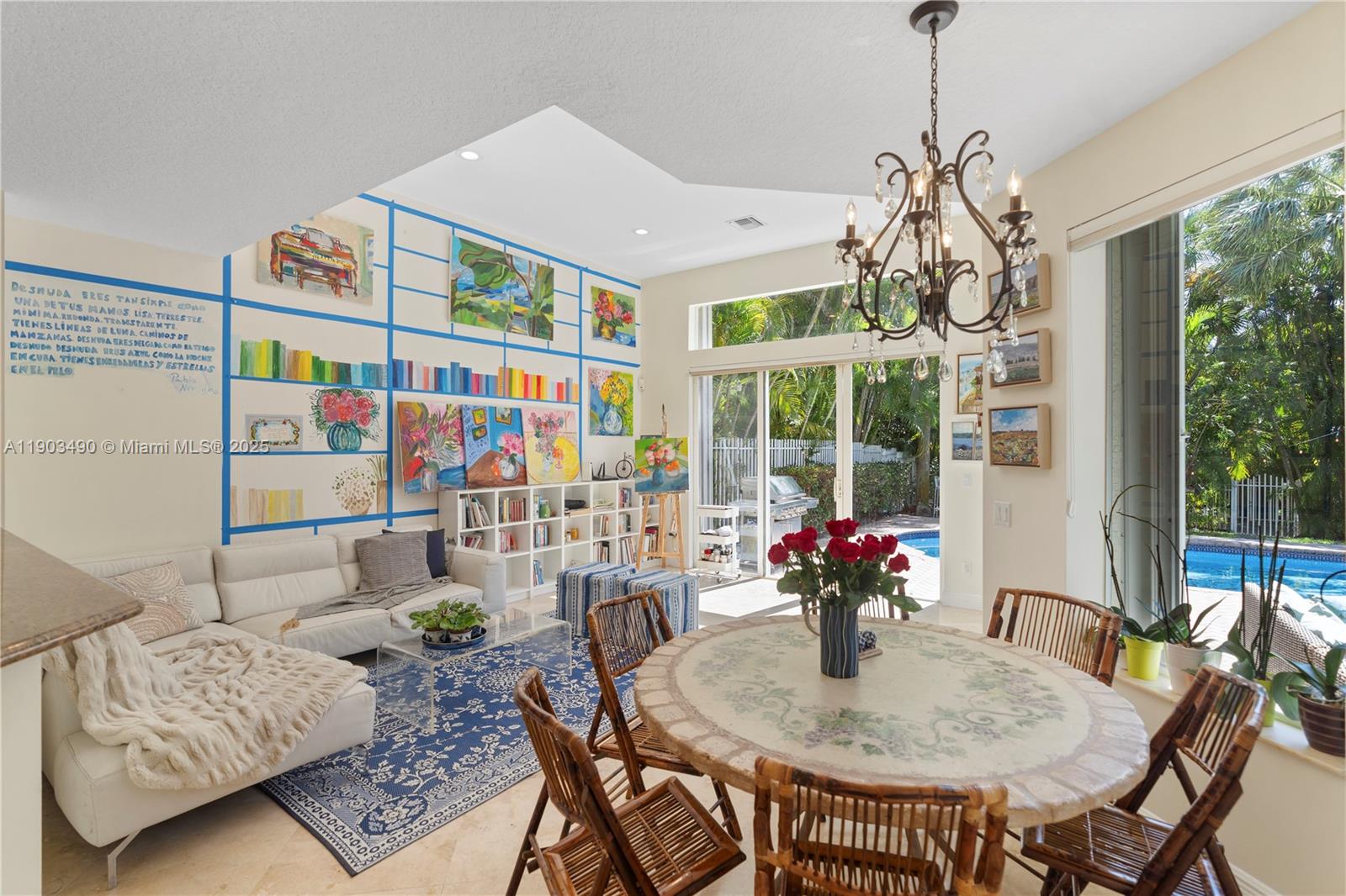 19542 Embassy Ct, Miami