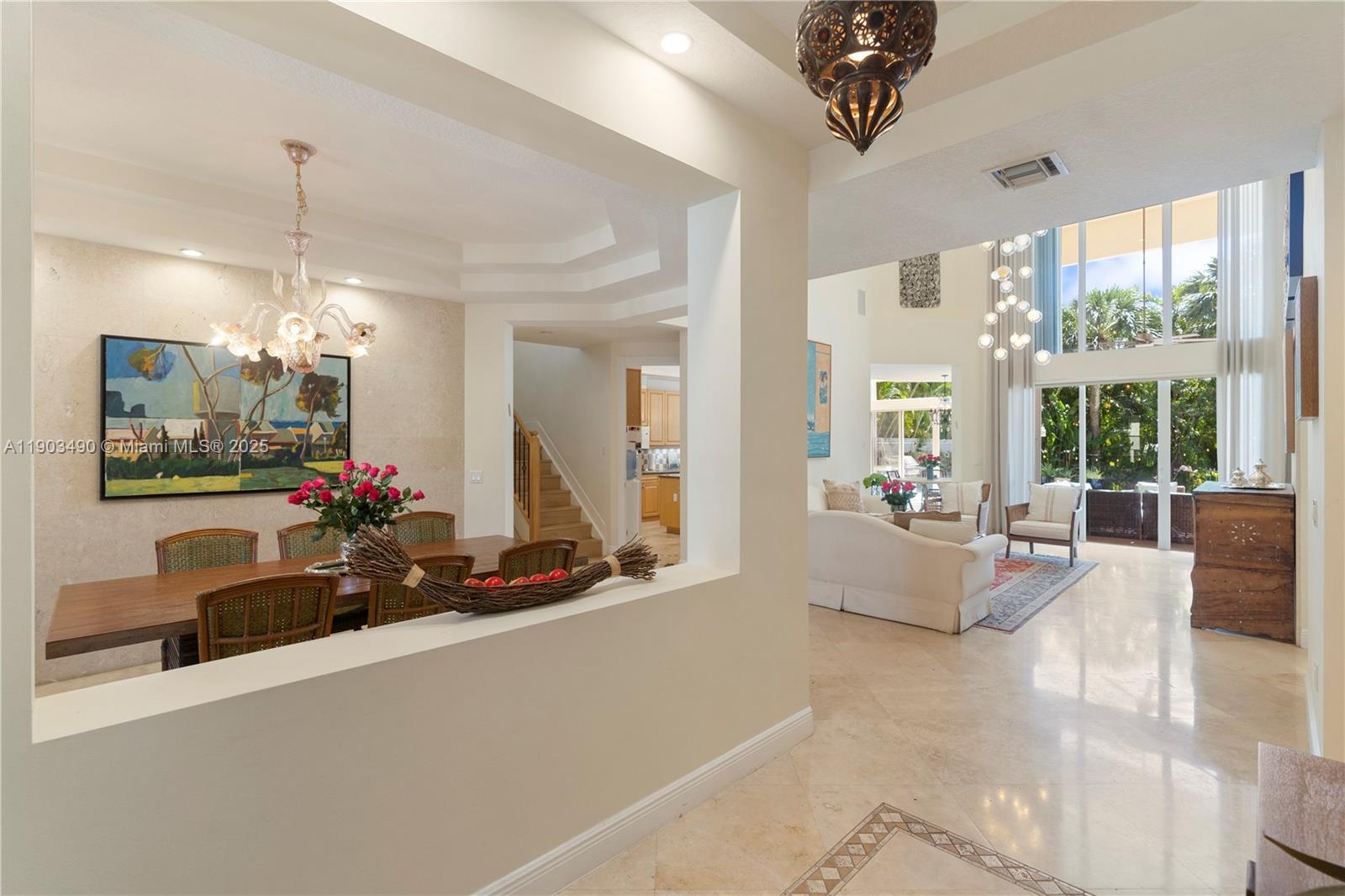 19542 Embassy Ct, Miami