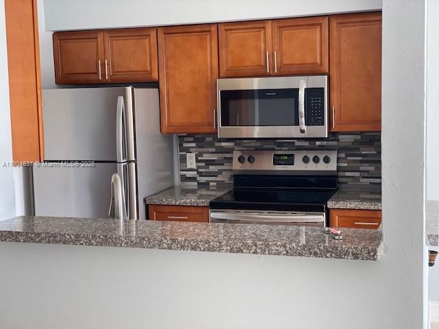 2331 NW 33rd St # 310