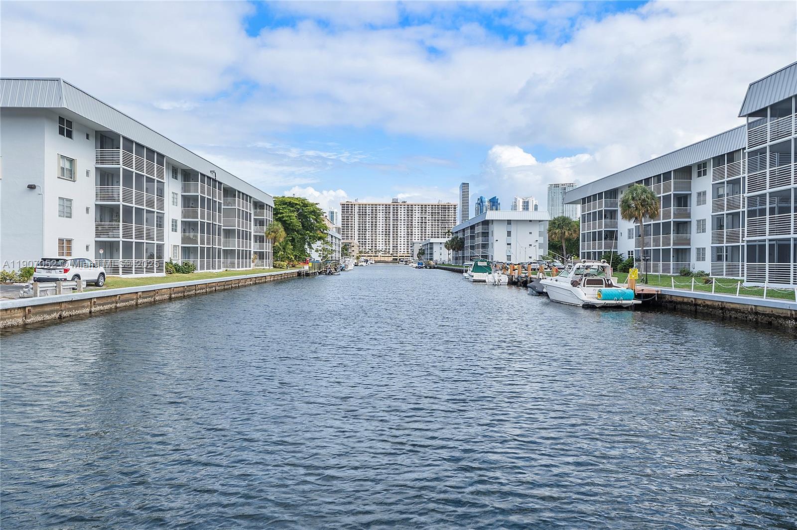 3600 NE 170th St # 211