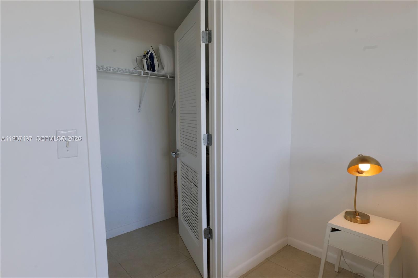 3250 NE 1st Ave # 910