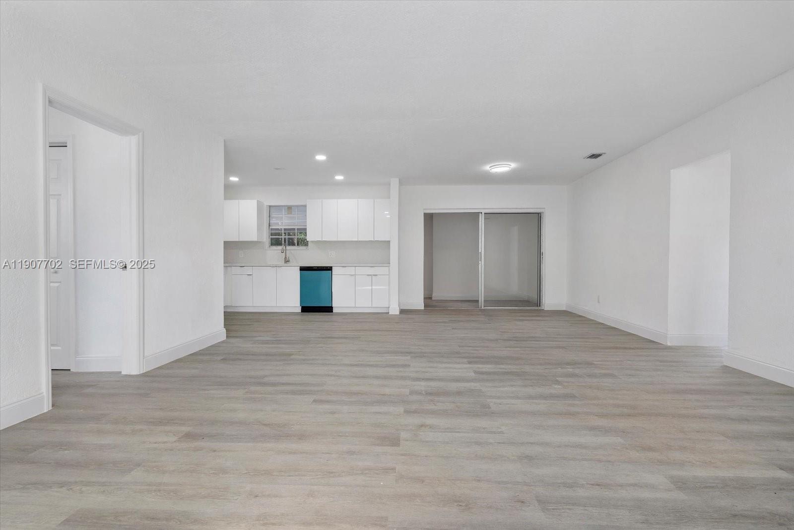 261 NE 172nd St