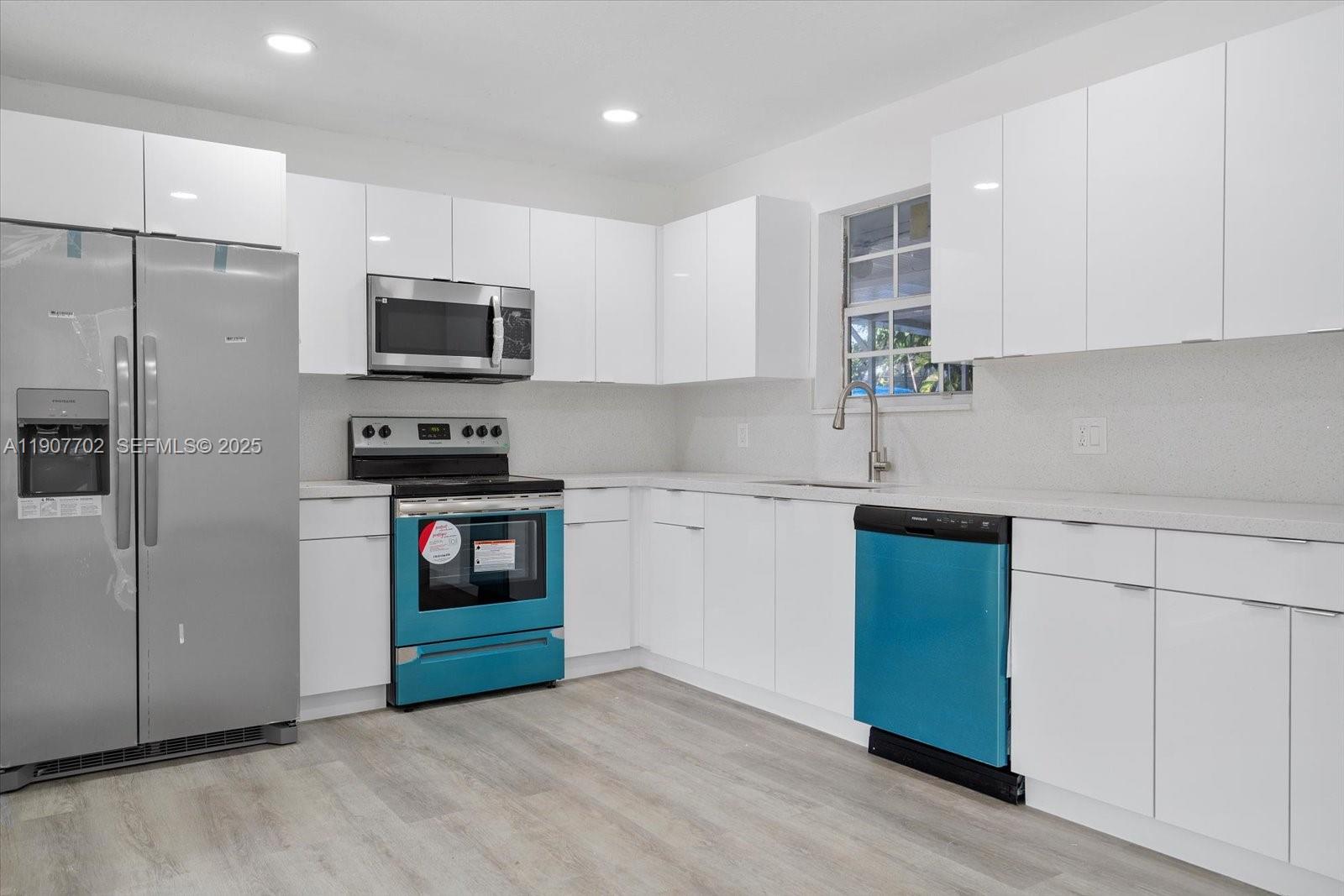 261 NE 172nd St