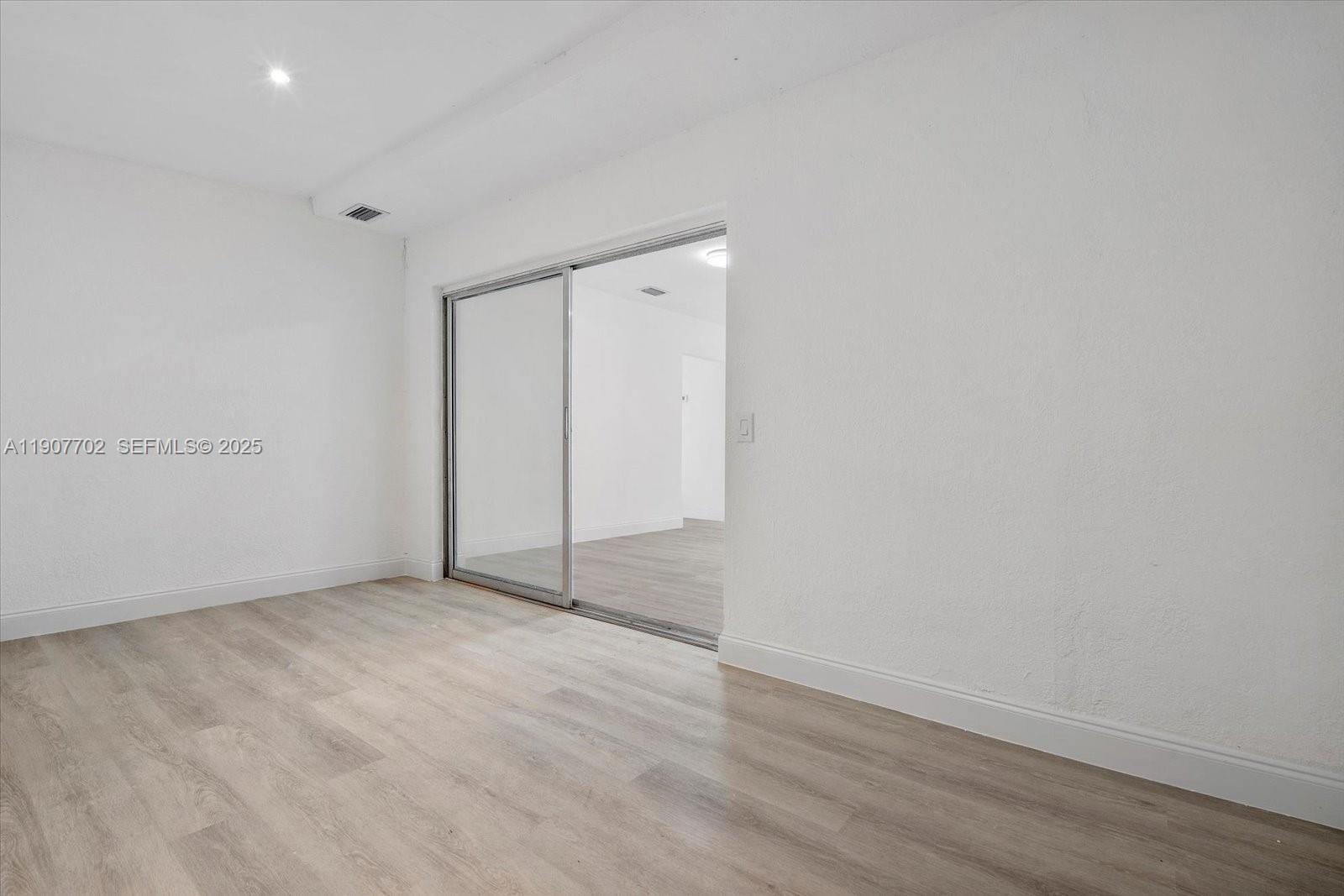 261 NE 172nd St