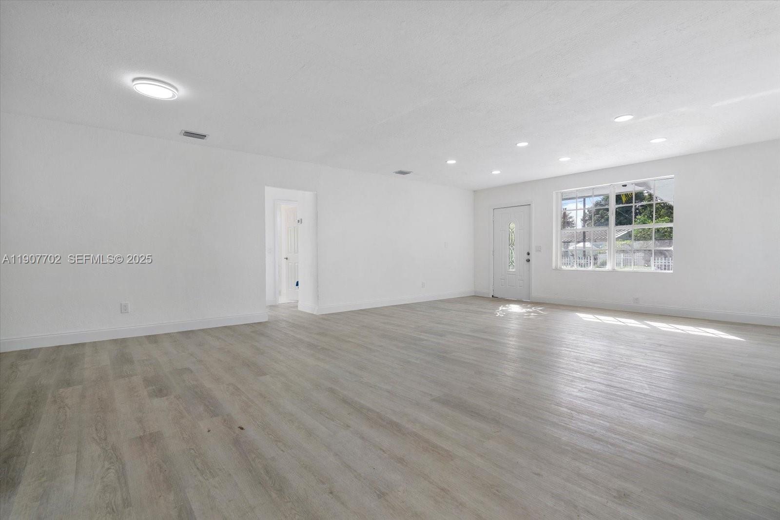 261 NE 172nd St
