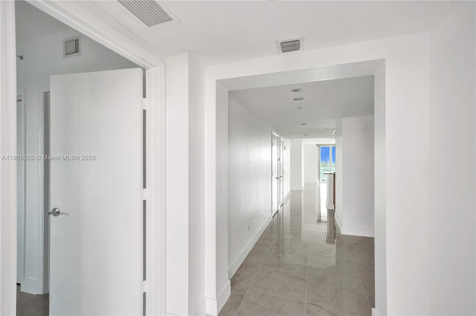 14951 Royal Oaks Ln # 806