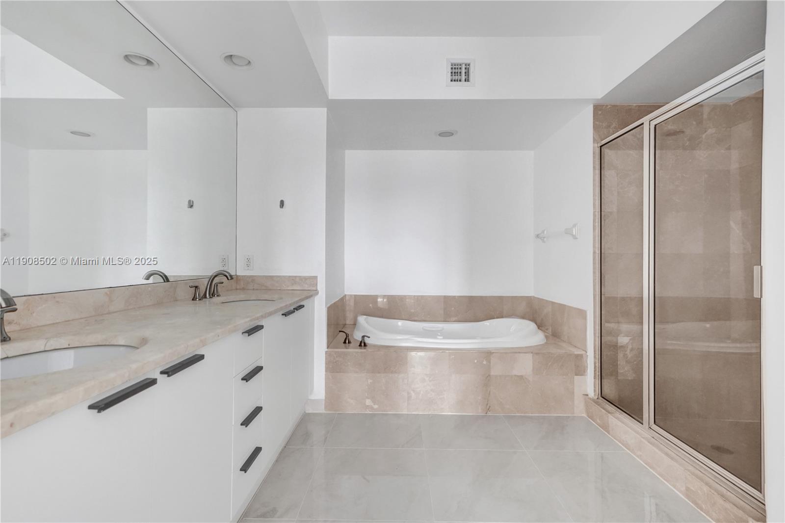 14951 Royal Oaks Ln # 806