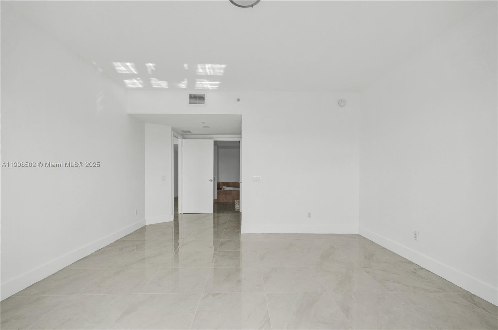 14951 Royal Oaks Ln # 806