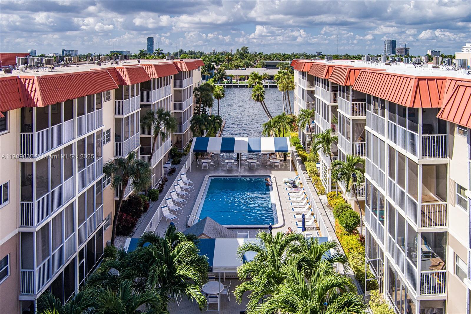 2081 S Ocean Dr # 308