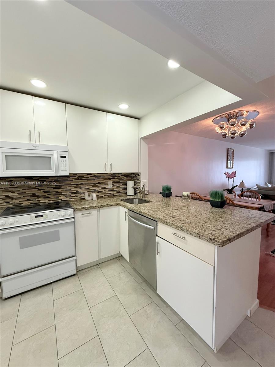 2081 S Ocean Dr # 308