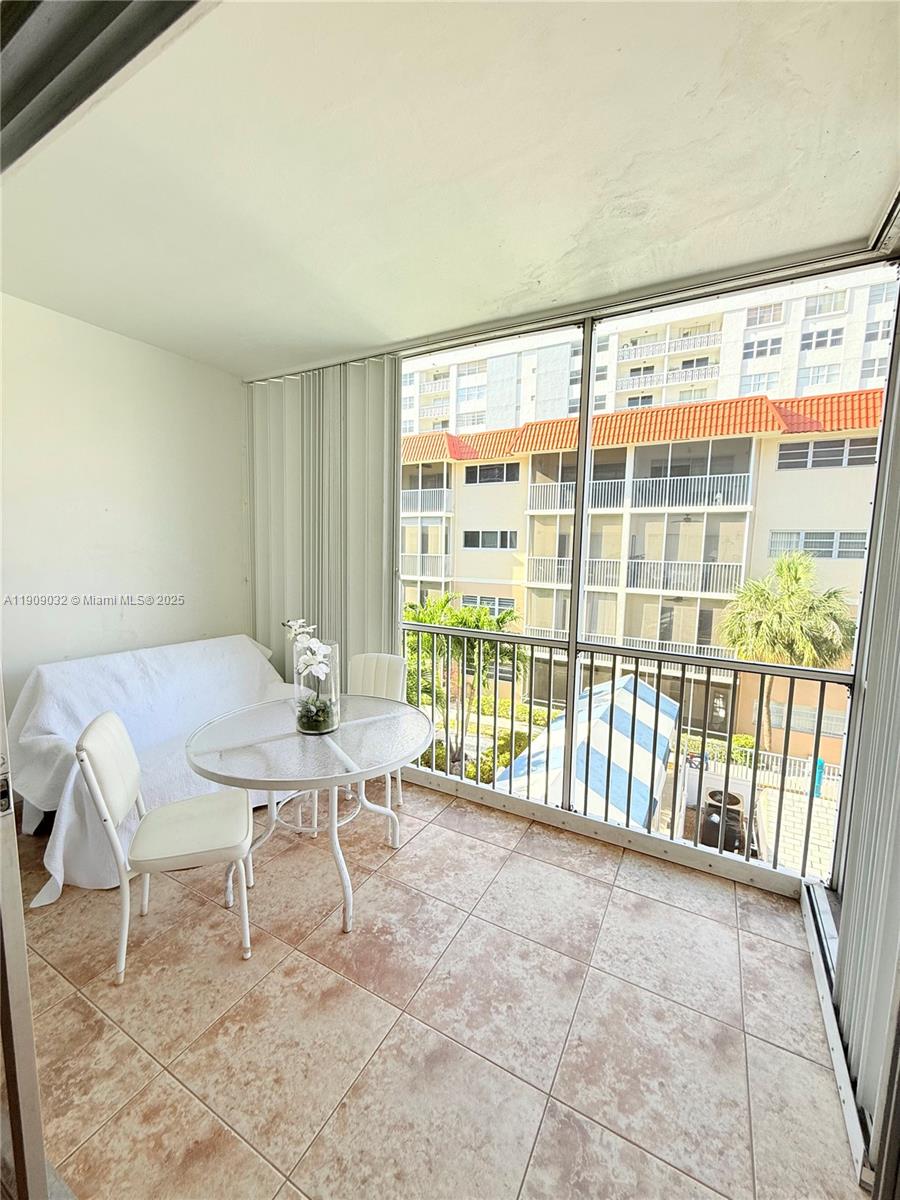 2081 S Ocean Dr # 308