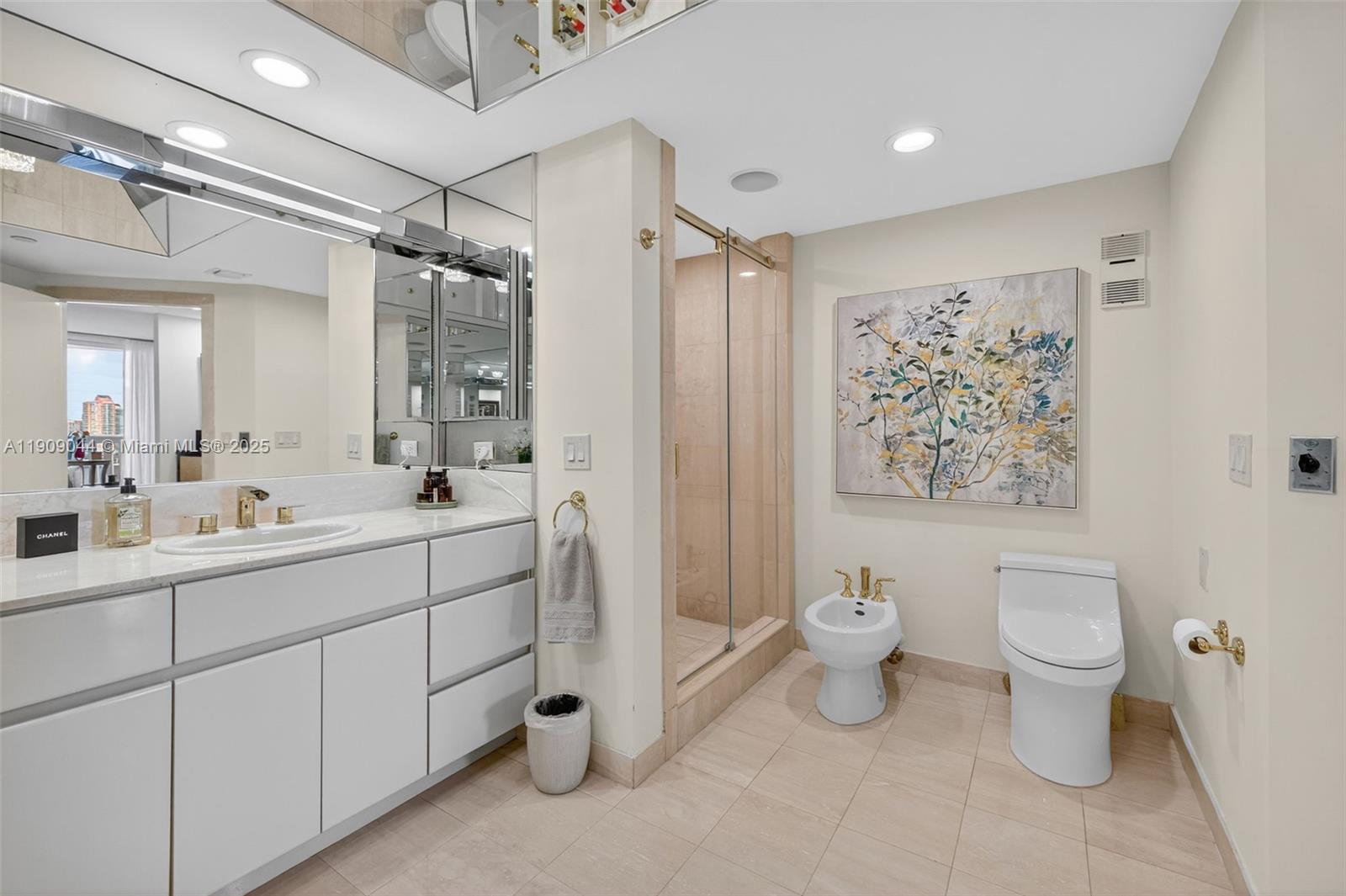 3000 Island Blvd # 1904