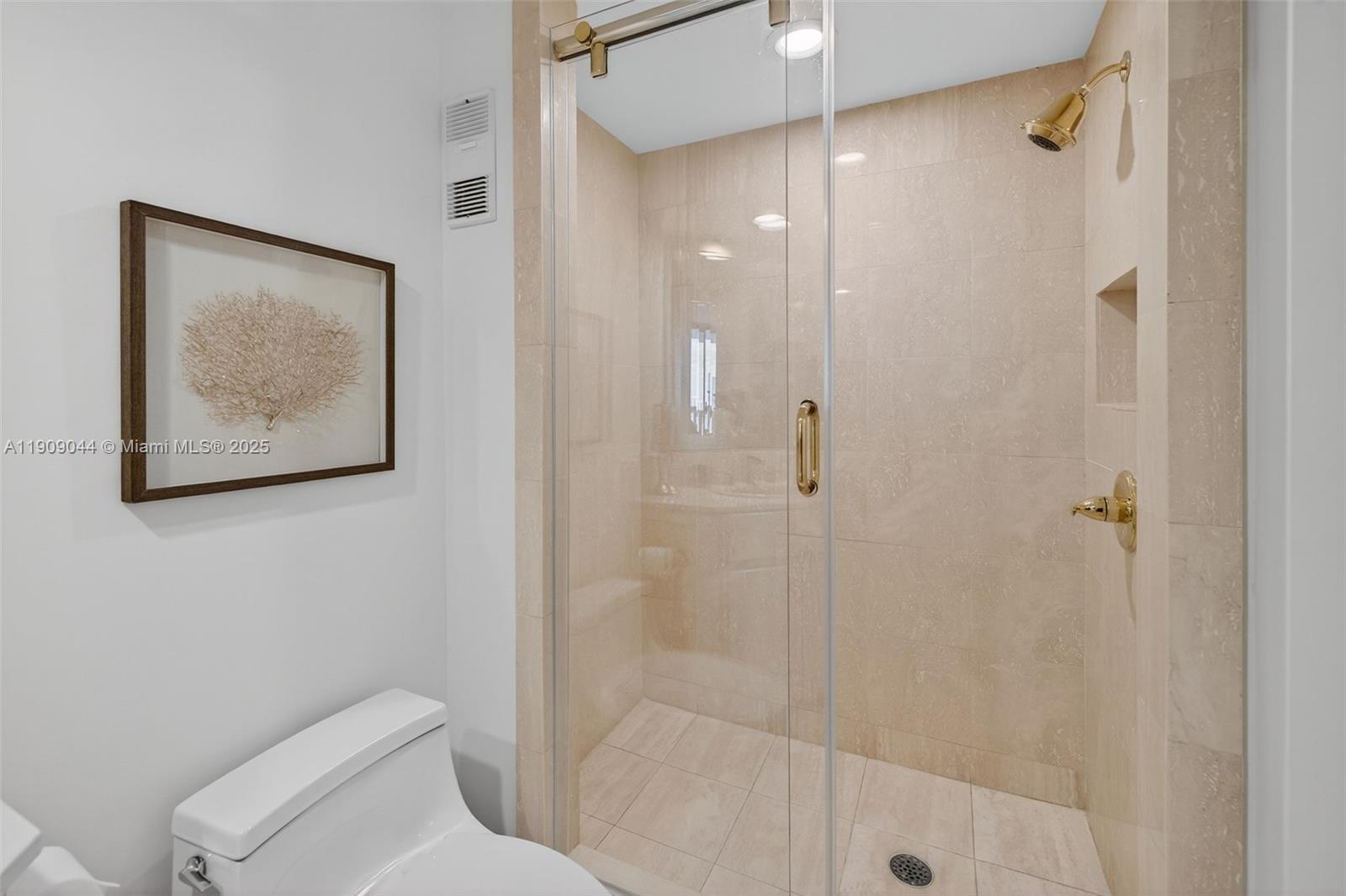 3000 Island Blvd # 1904