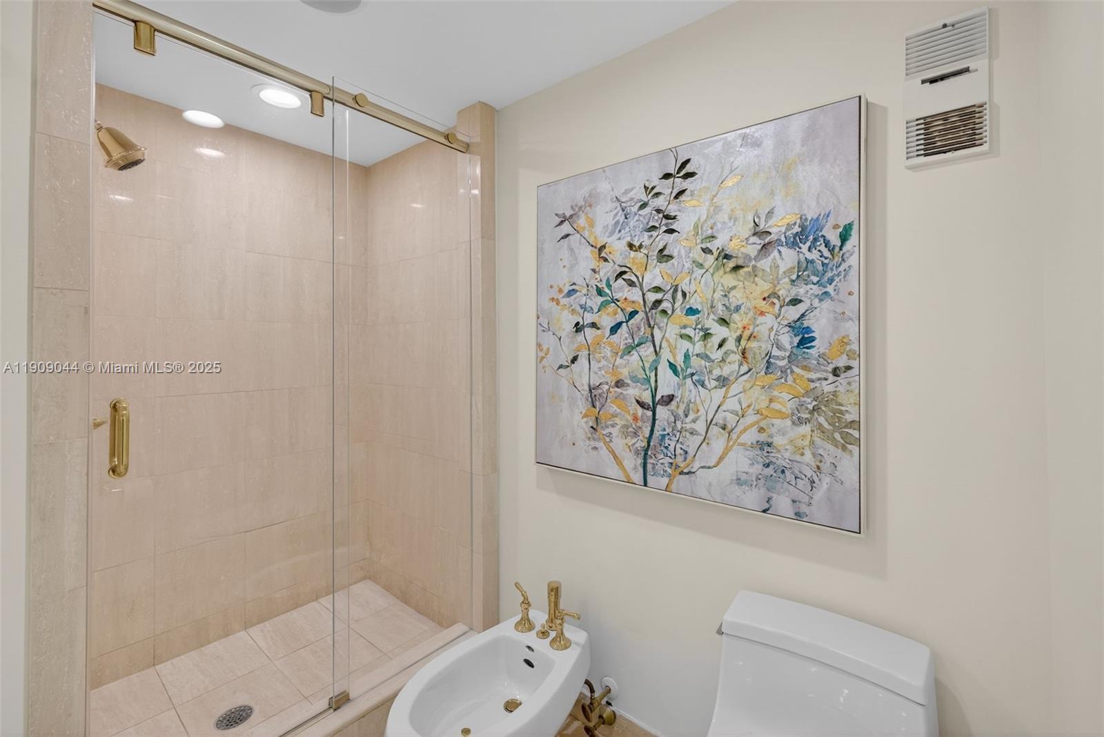 3000 Island Blvd # 1904