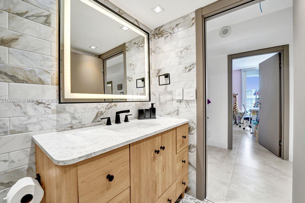 19667 Turnberry Way # 27J