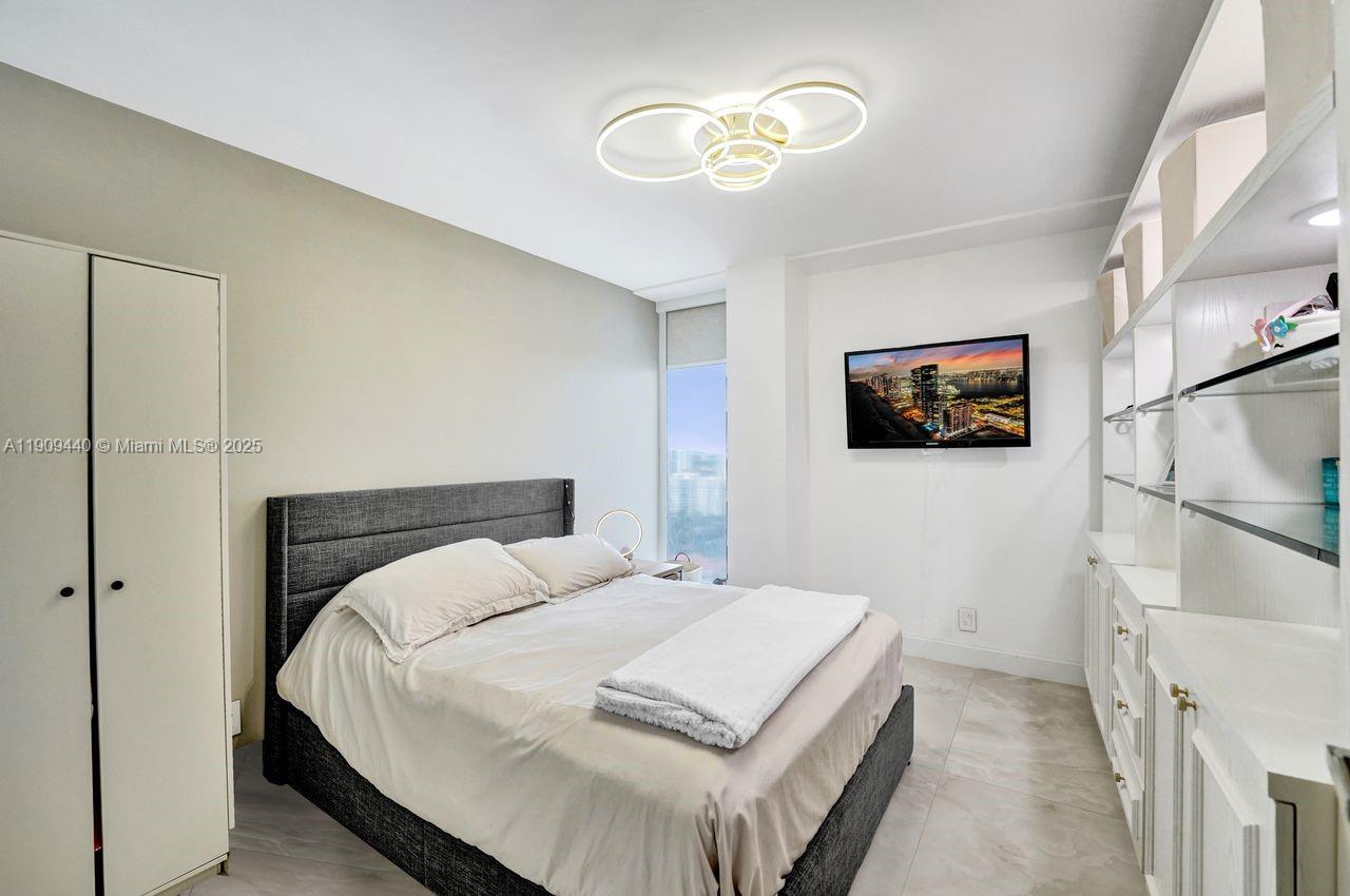 19667 Turnberry Way # 27J