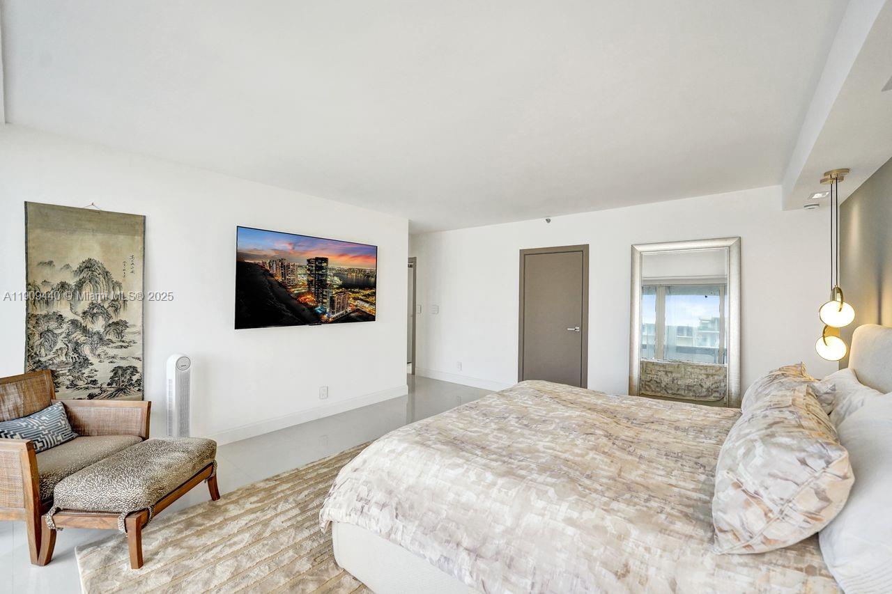 19667 Turnberry Way # 27J