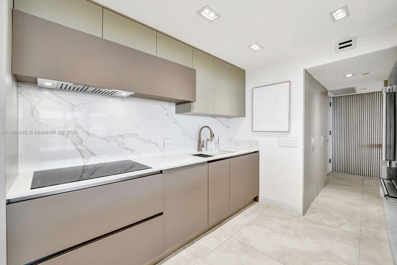 19667 Turnberry Way # 27J