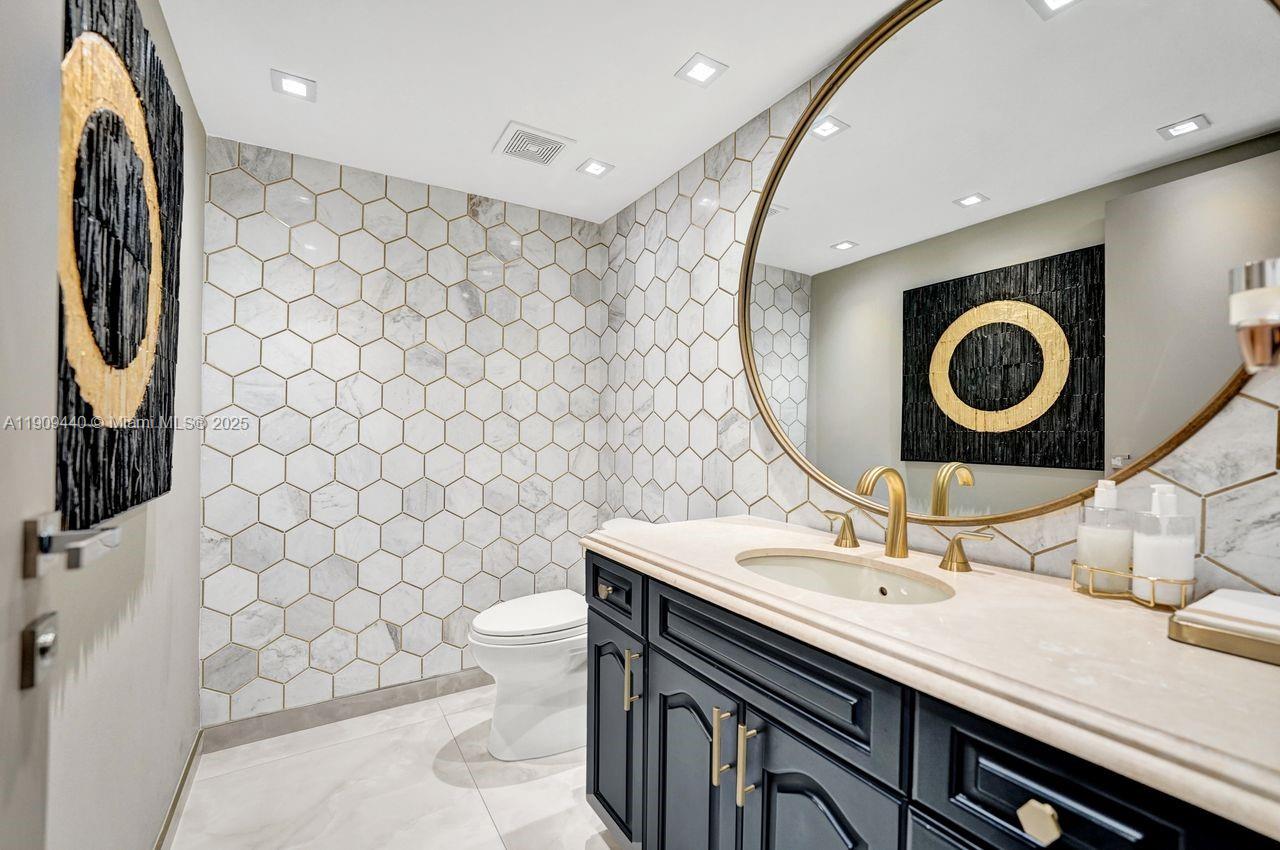 19667 Turnberry Way # 27J