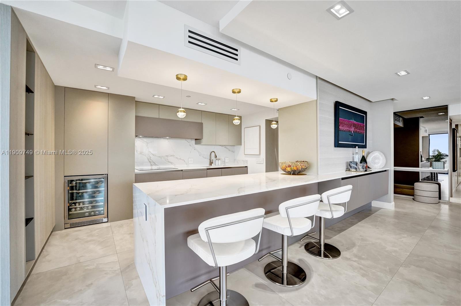 19667 Turnberry Way # 27J