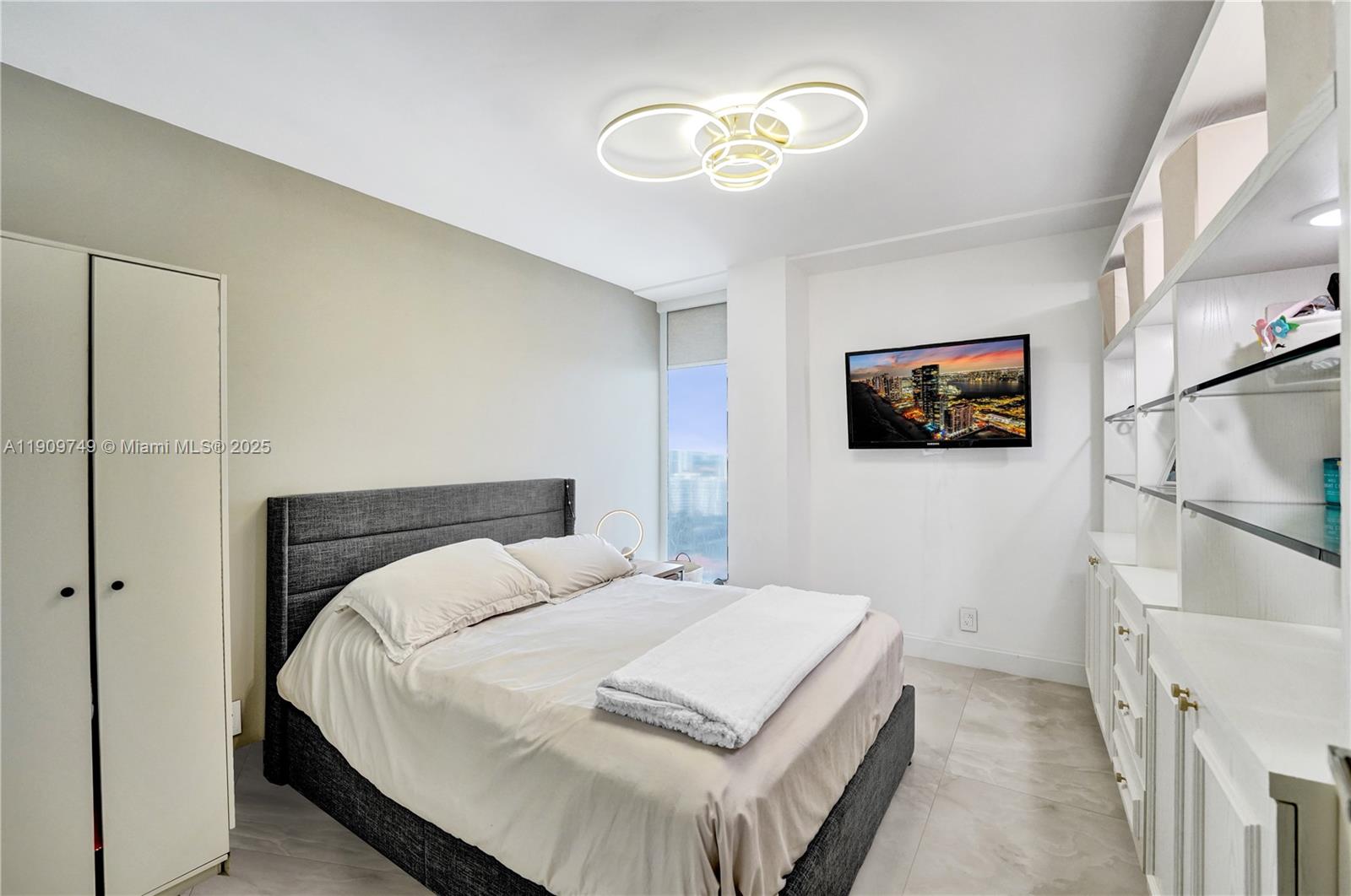 19667 Turnberry Way # 27J