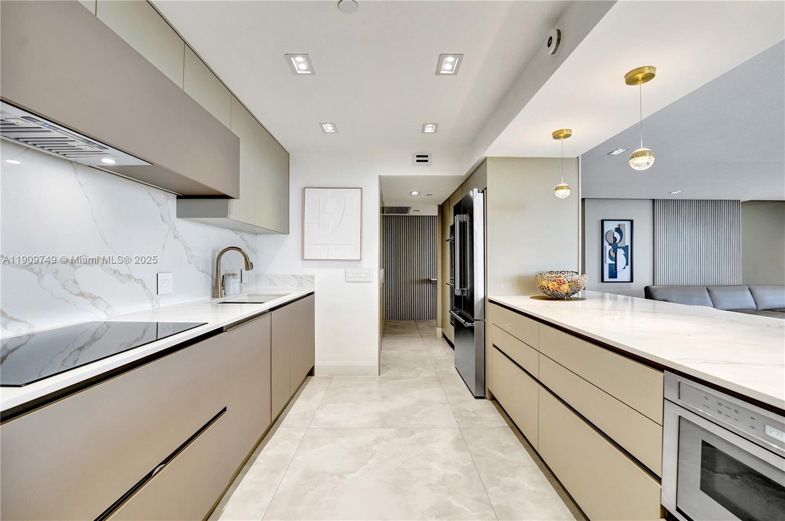 19667 Turnberry Way # 27J