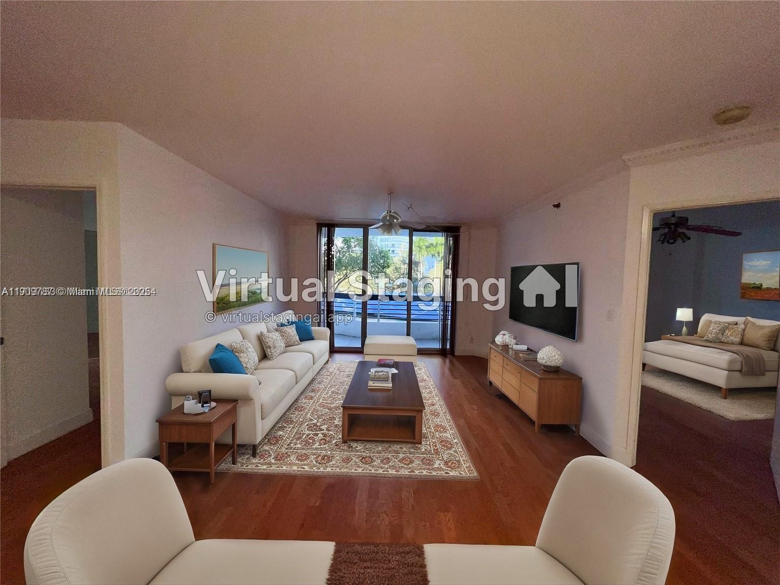 3600 Mystic Pointe Dr # 310